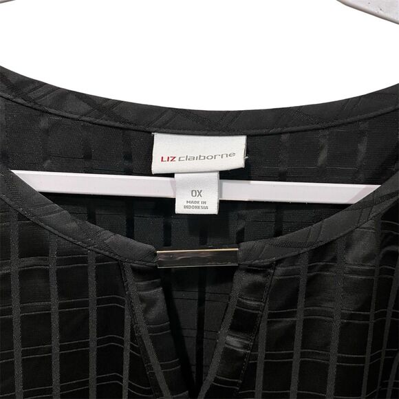 Liz Claiborne Woman 0X Plus Size Black Blouse Keyhole Neckline Elastic Cuffs NWT - Picture 2 of 6